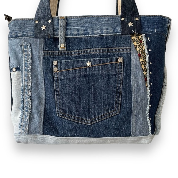 Denim patchwork shoulder bag upcycled jeans boho bag - Picture 3 of 16